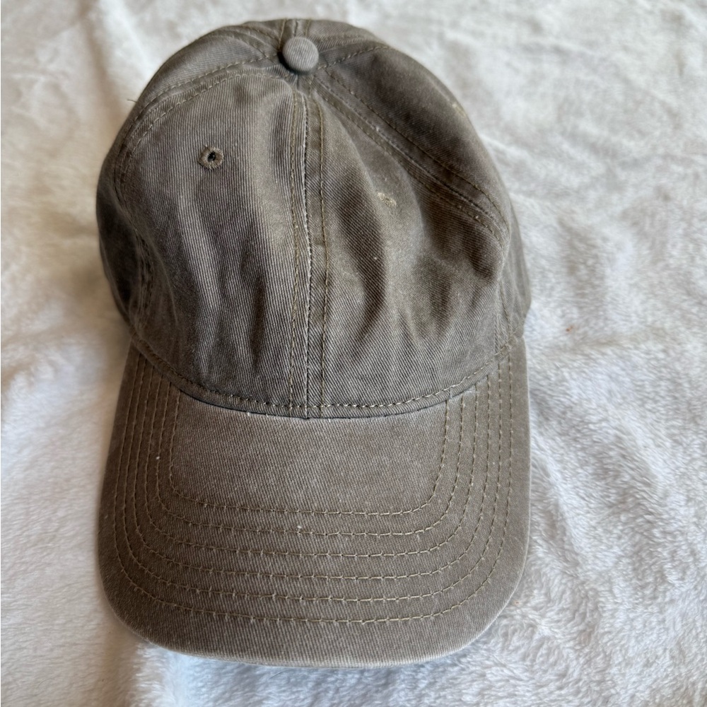 Classic women’s baseball cap one size nwt